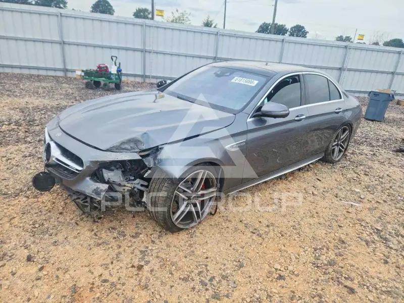 2018 Mercedes Benz E-Class фото