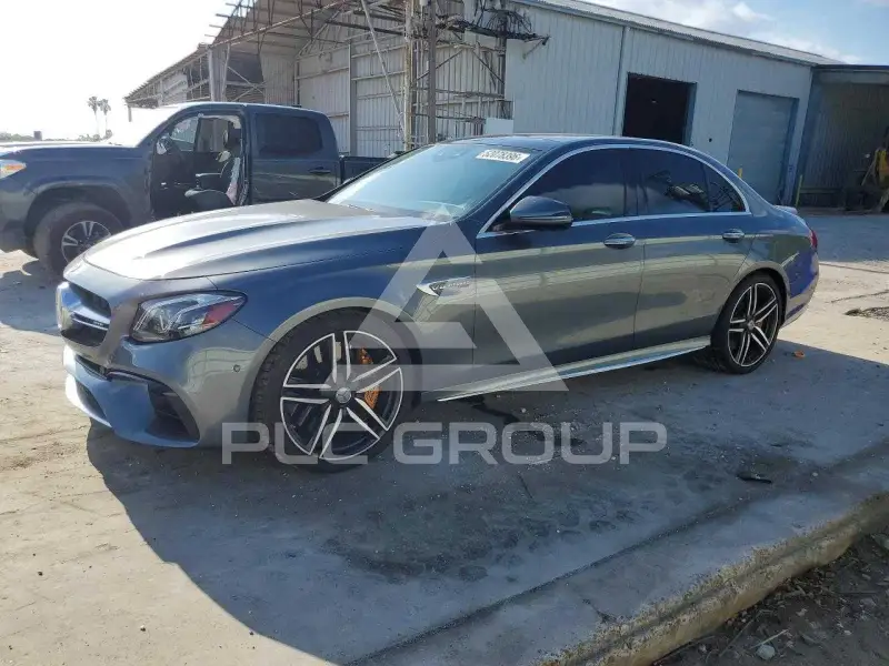 2018 Mercedes Benz E-Class фото