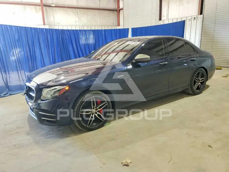 2018 Mercedes Benz E-Class фото