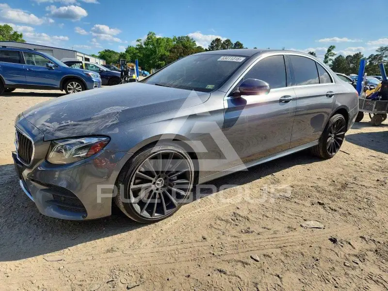2018 Mercedes Benz E-Class фото