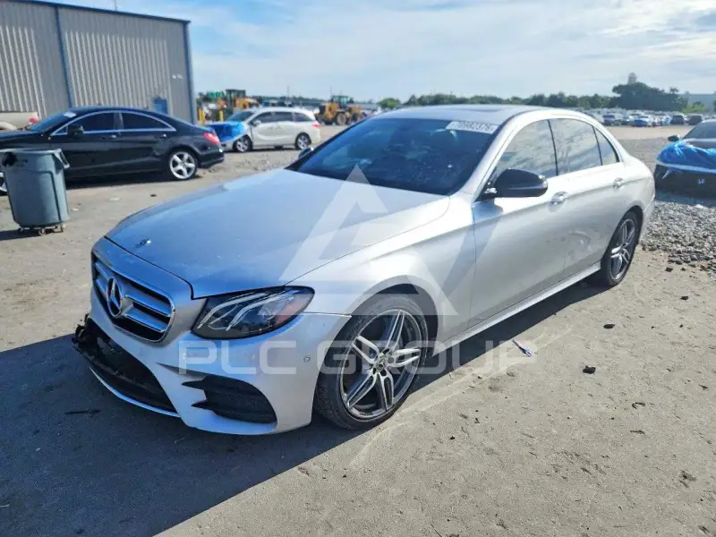 2018 Mercedes Benz E-Class фото
