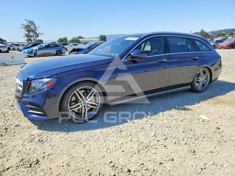 2018 Mercedes Benz E-Class photo