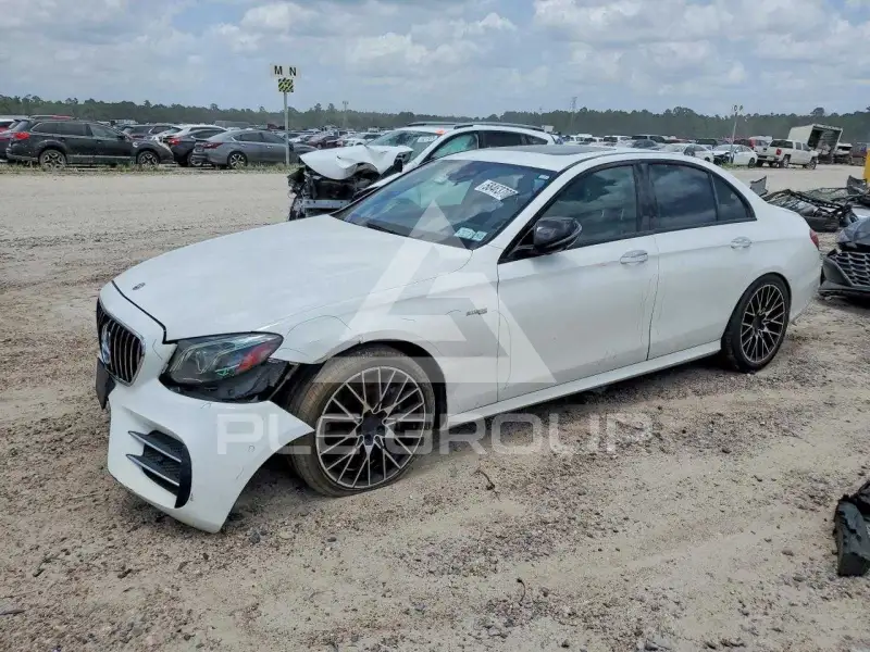 2018 Mercedes Benz E-Class photo