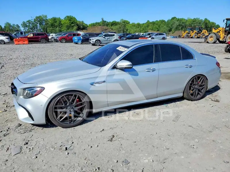 2018 Mercedes Benz E-Class photo