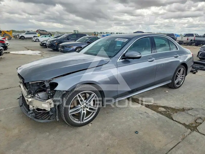 2018 Mercedes Benz E-Class фото