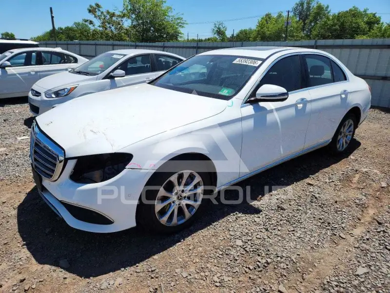 2018 Mercedes Benz E-Class фото