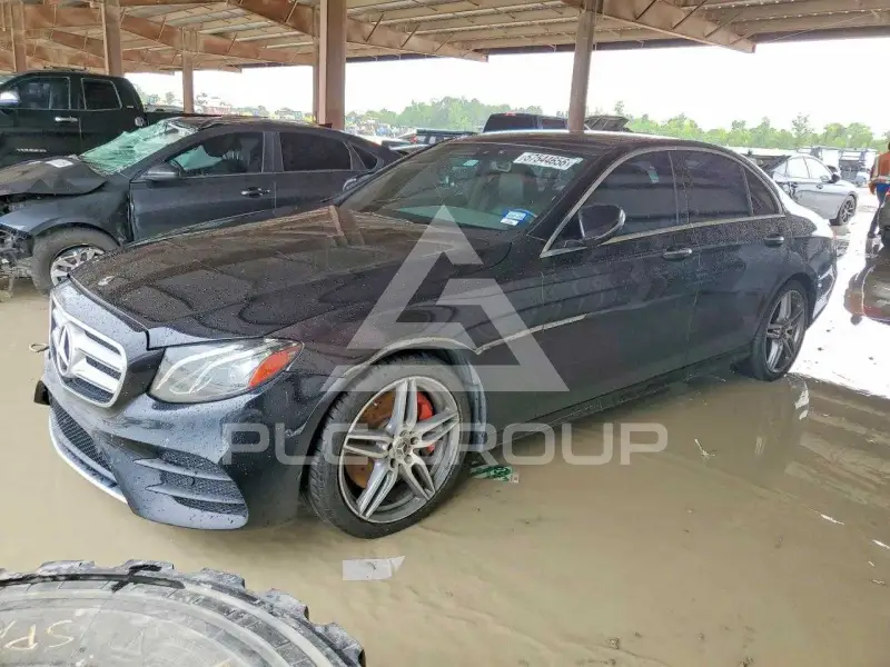2018 Mercedes Benz E-Class фото