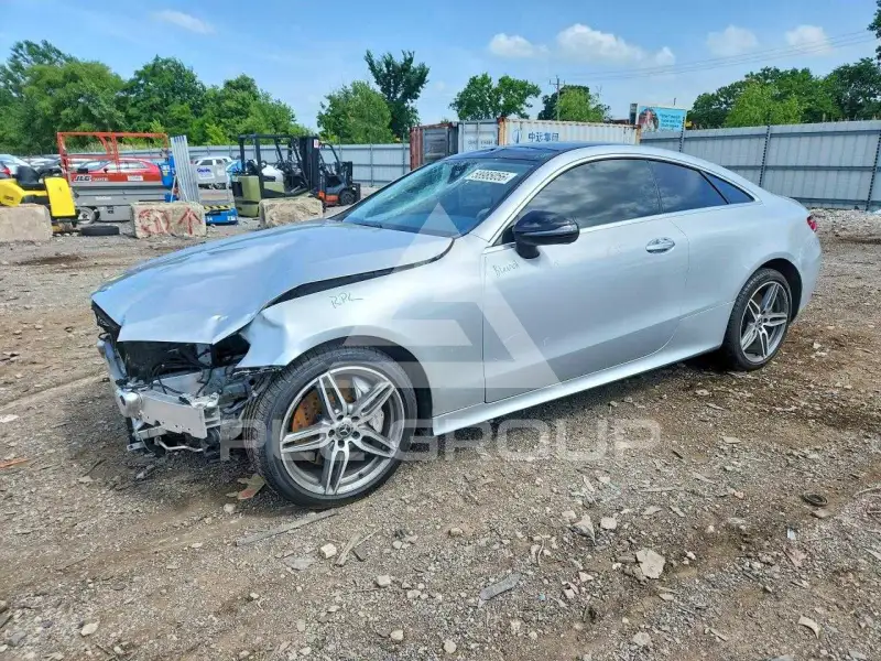 2018 Mercedes Benz E-Class photo