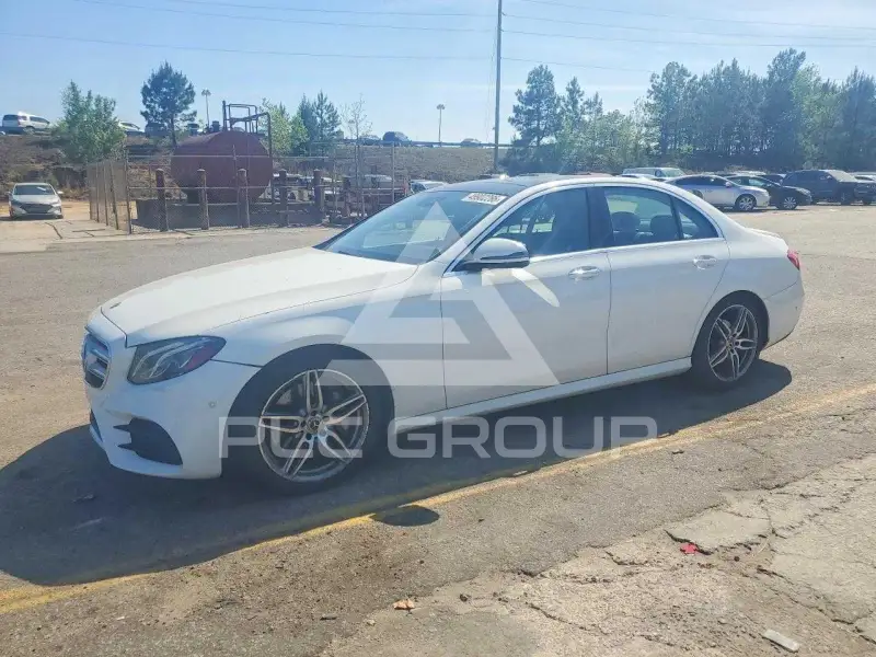 2018 Mercedes Benz E-Class фото