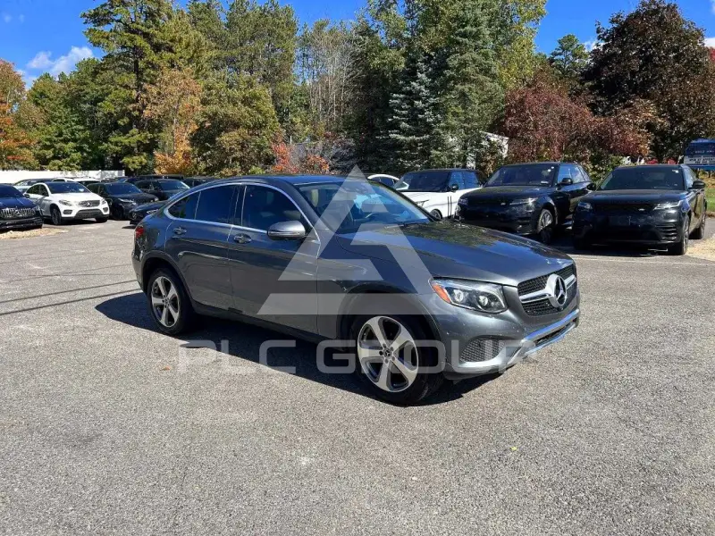 2018 Mercedes Benz GLC-Class фото