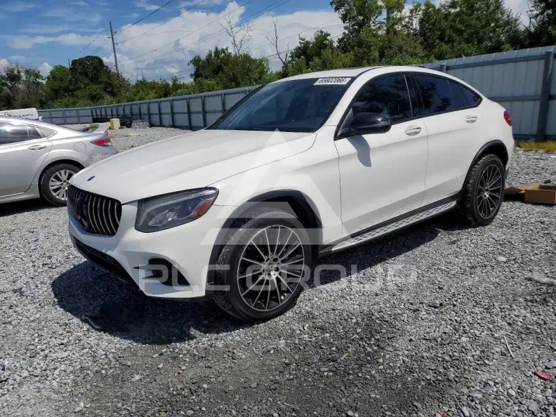 2018 Mercedes Benz GLC-Class фото