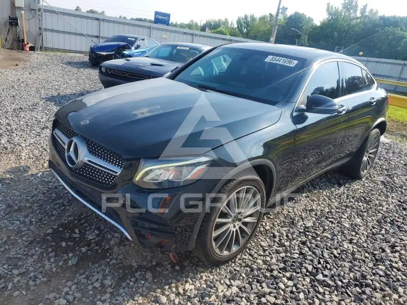 2018 Mercedes Benz GLC-Class фото