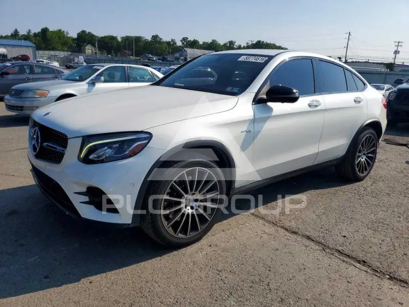 2018 Mercedes Benz GLC-Class фото