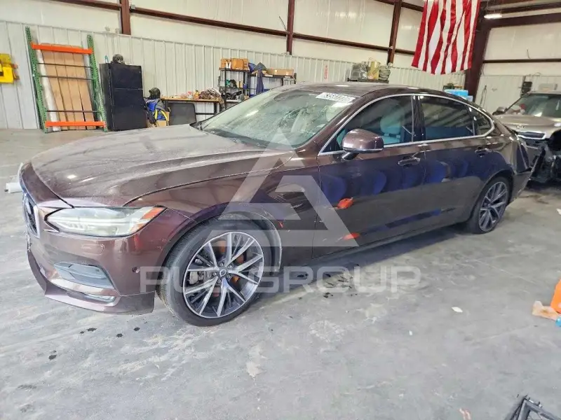 2018 Volvo S90 photo