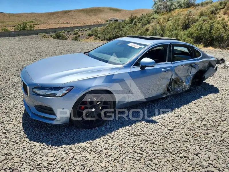 2018 Volvo S90 photo