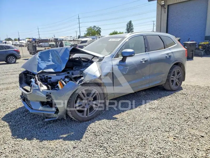 2018 Volvo XC60 photo