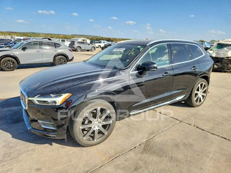 2018 Volvo XC60 photo