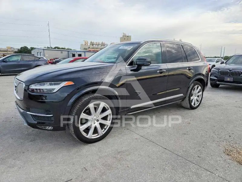2018 Volvo XC90 фото