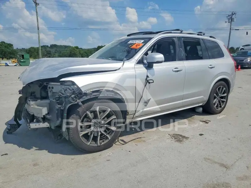 2018 Volvo XC90 photo