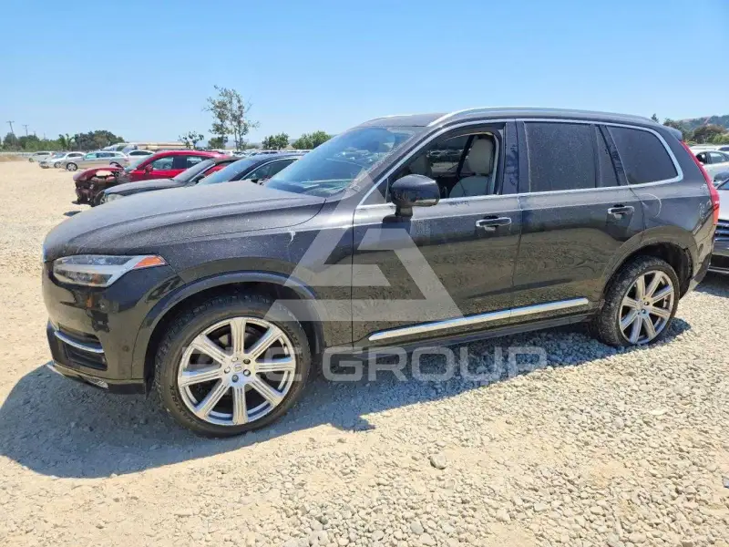 2018 Volvo XC90 photo