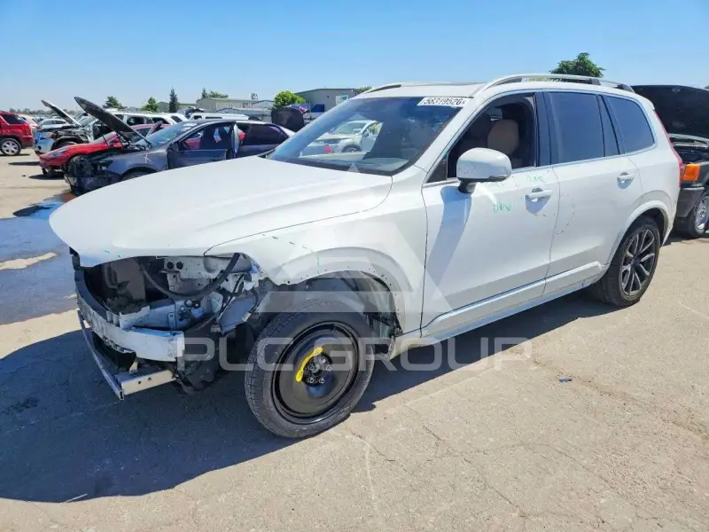 2018 Volvo XC90 photo
