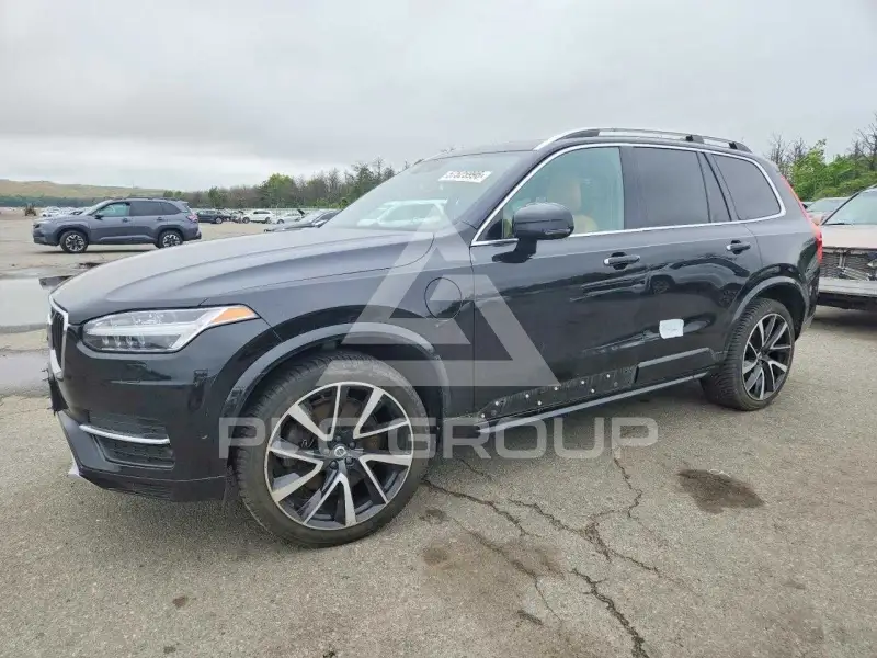2018 Volvo XC90 photo