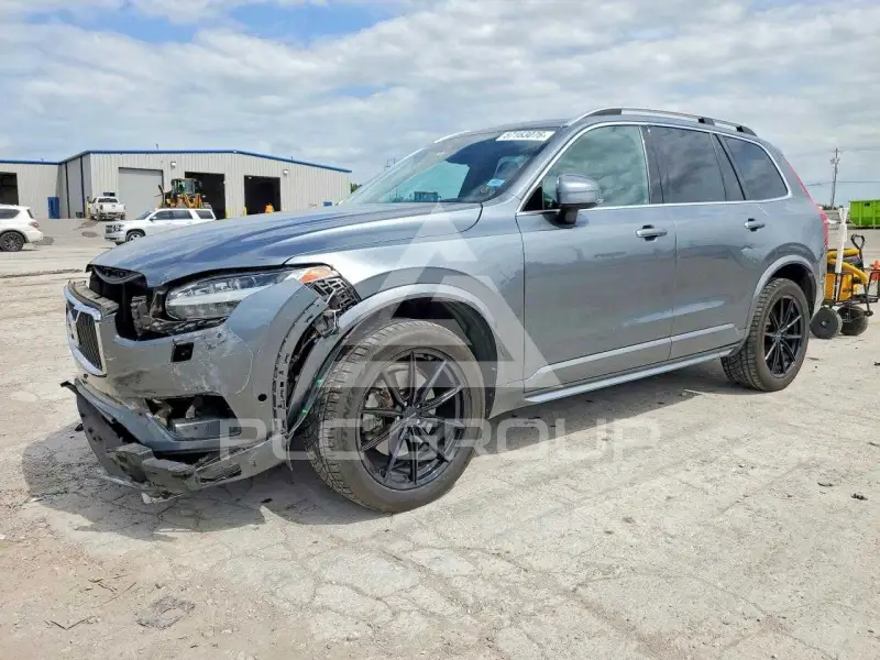 2018 Volvo XC90 photo