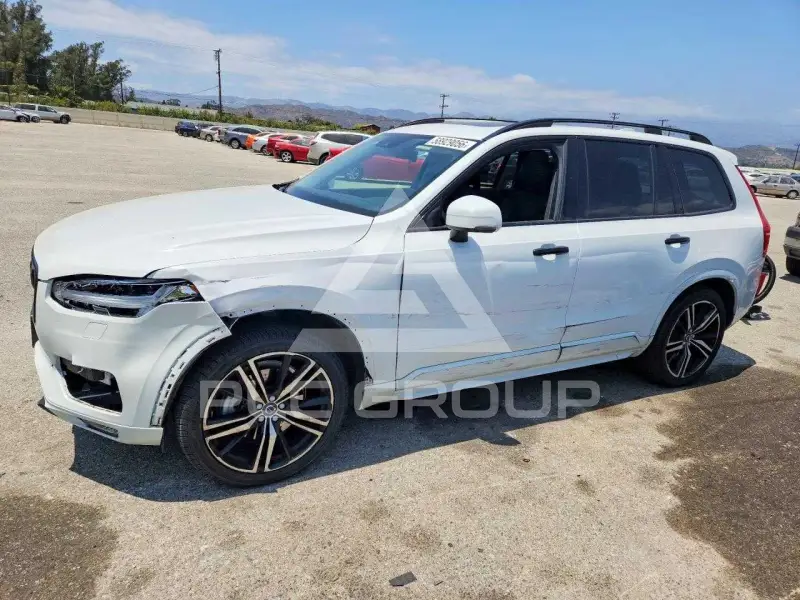 2018 Volvo XC90 фото