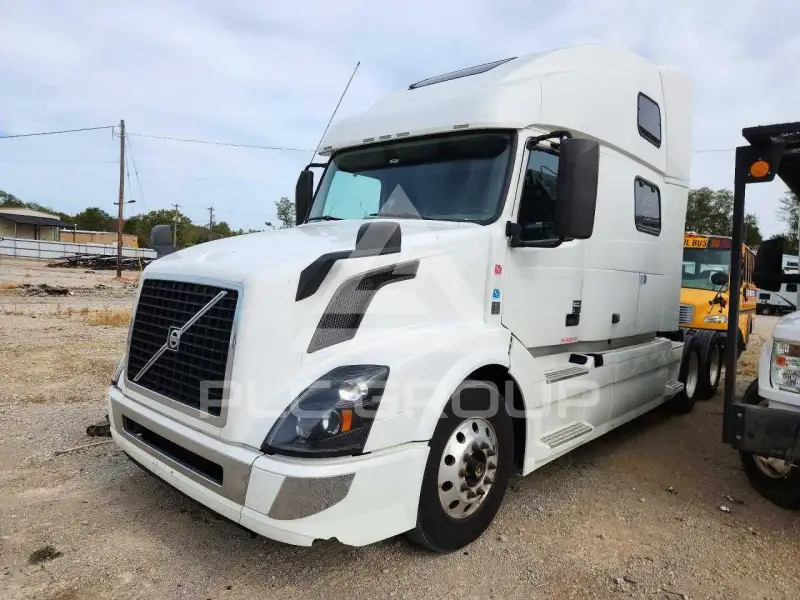 2018 Volvo VNL фото