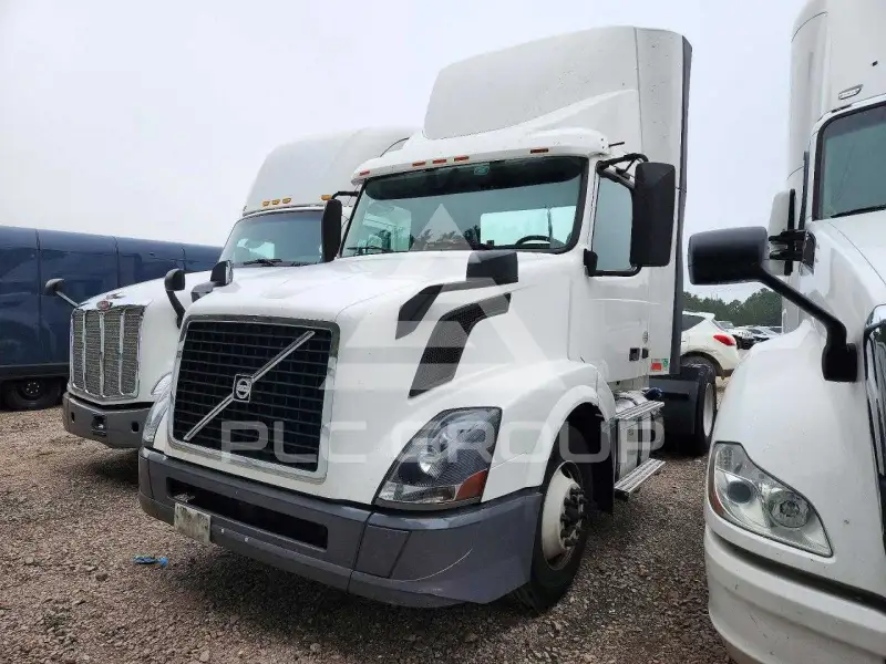 2018 Volvo VNL фото