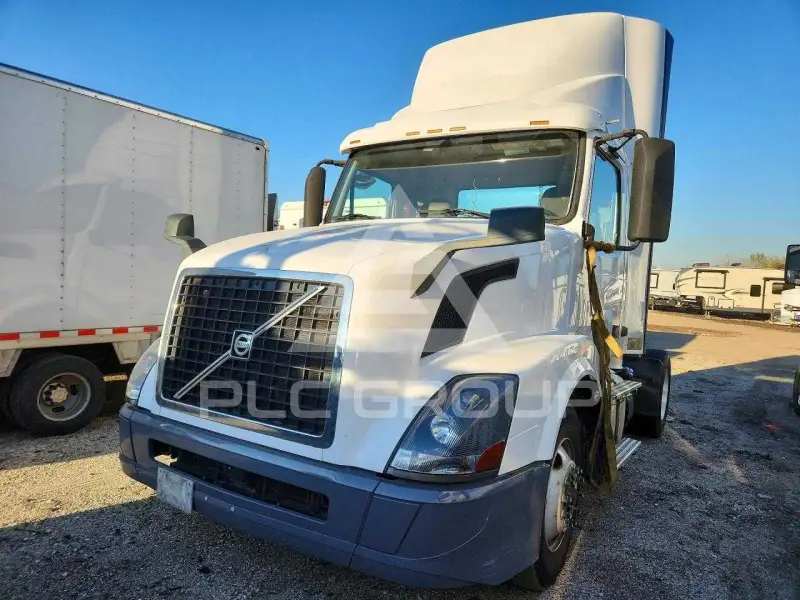 2018 Volvo VNL фото