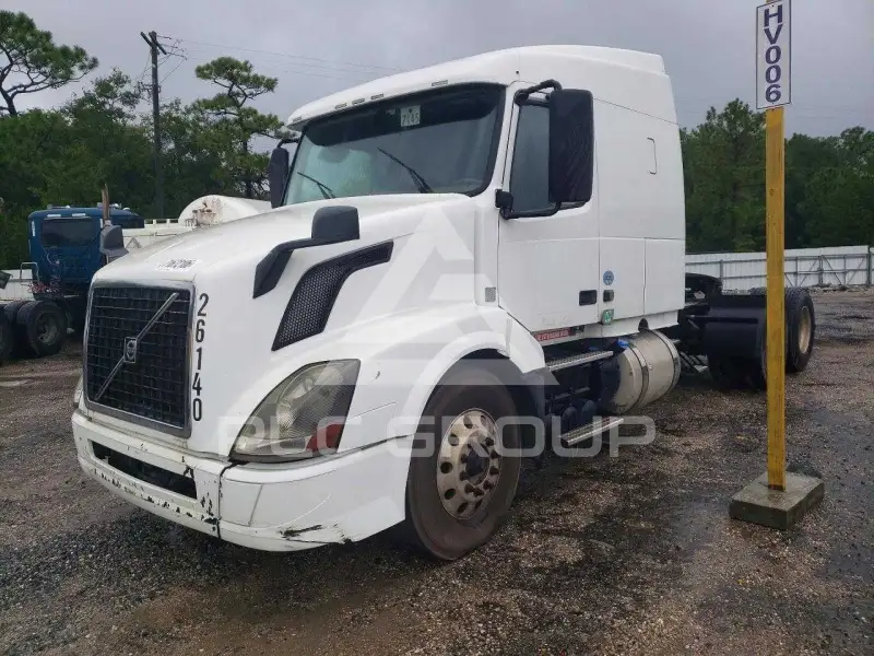 2018 Volvo VNL фото
