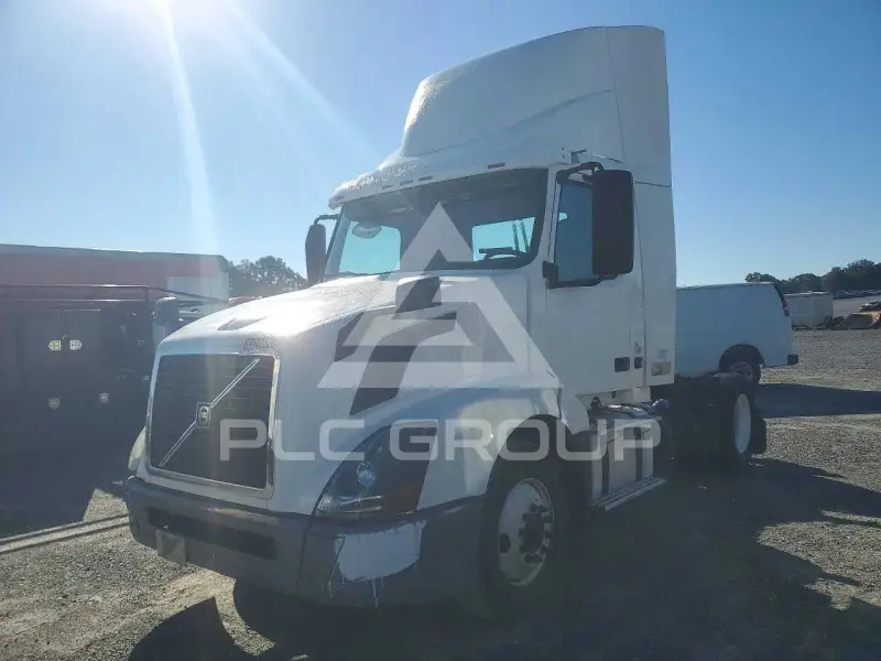 2018 Volvo VNL photo