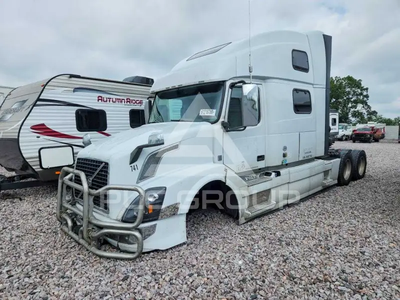 2018 Volvo VNL фото