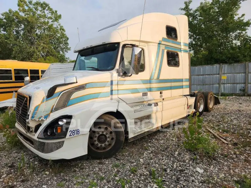 2018 Volvo VNL photo