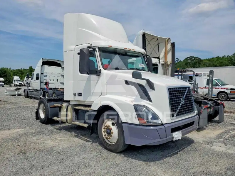 2018 Volvo VNL photo