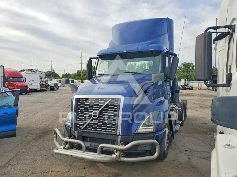 2018 Volvo VNL photo