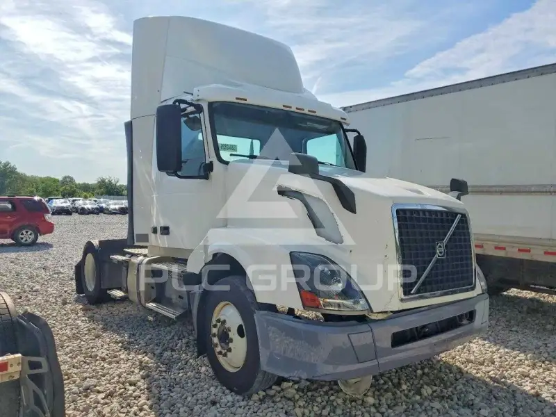 2018 Volvo VNL photo