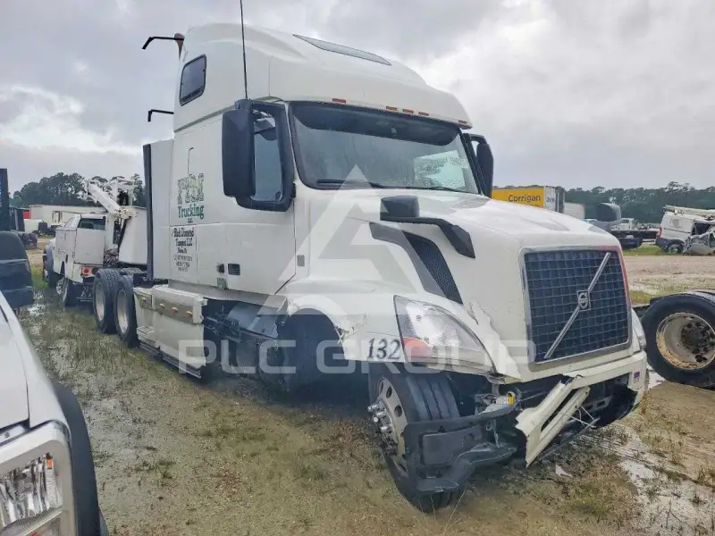 2018 Volvo VNL фото