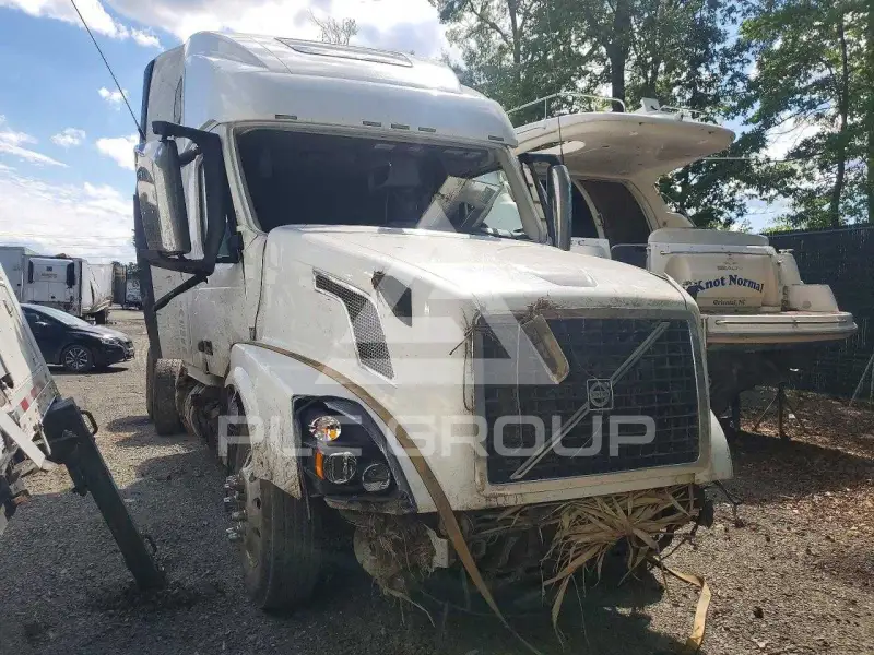 2018 Volvo VNL фото
