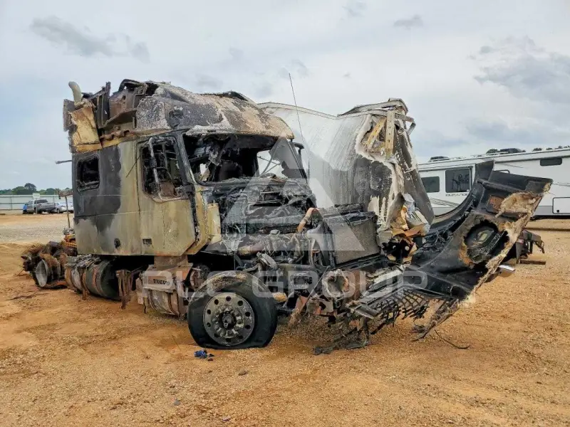 2018 Volvo VNL photo