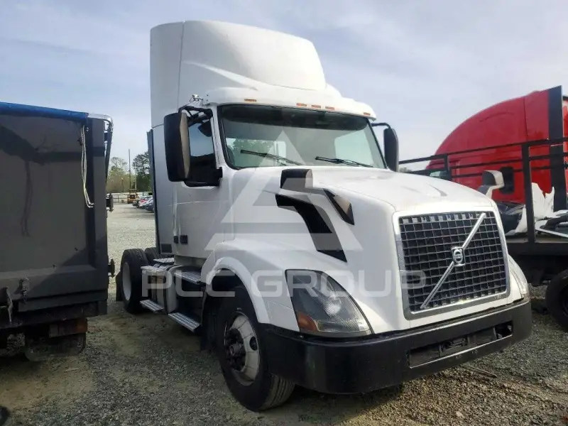 2018 Volvo VNL photo