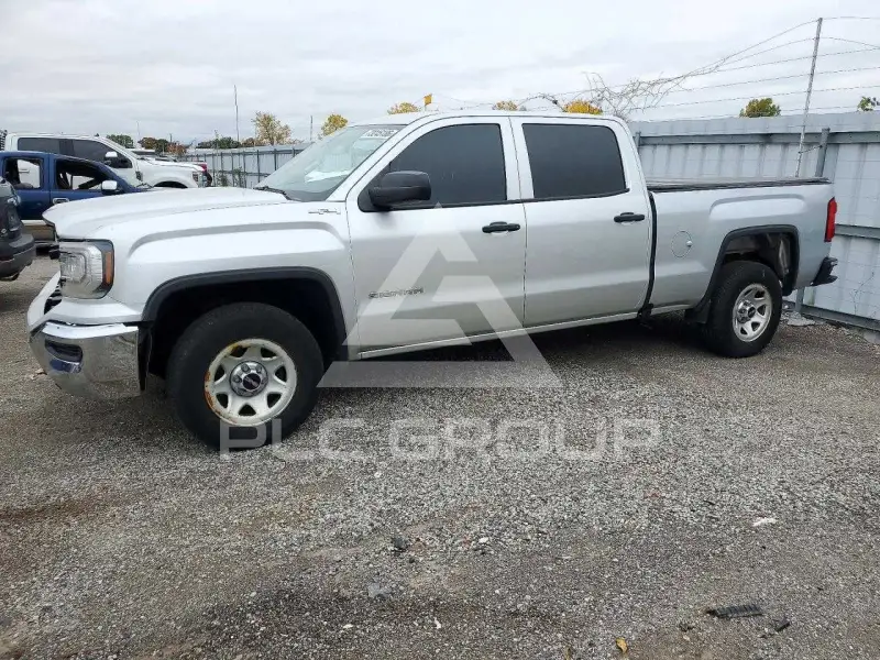 2018 GMC Sierra photo