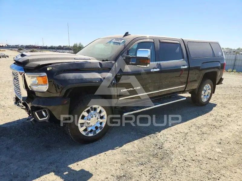 2018 GMC Sierra photo