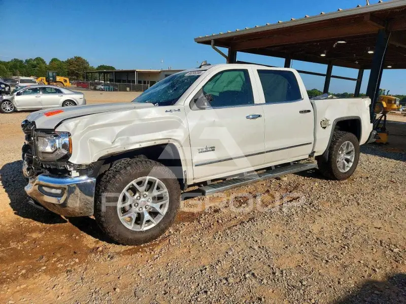 2018 GMC Sierra photo