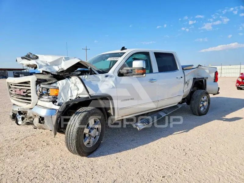 2018 GMC Sierra photo