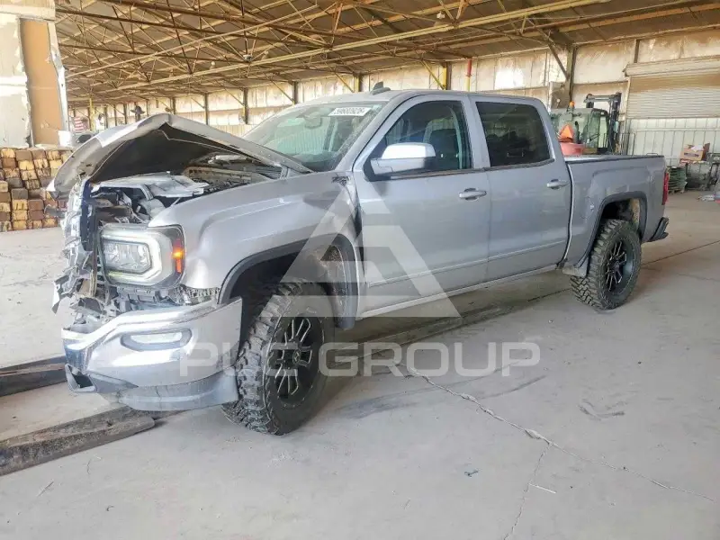 2018 GMC Sierra photo