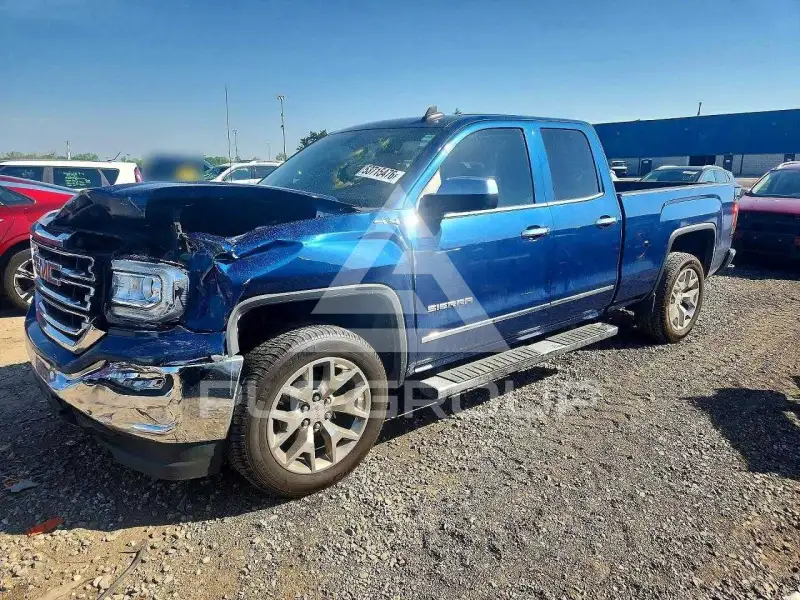 2018 GMC Sierra photo