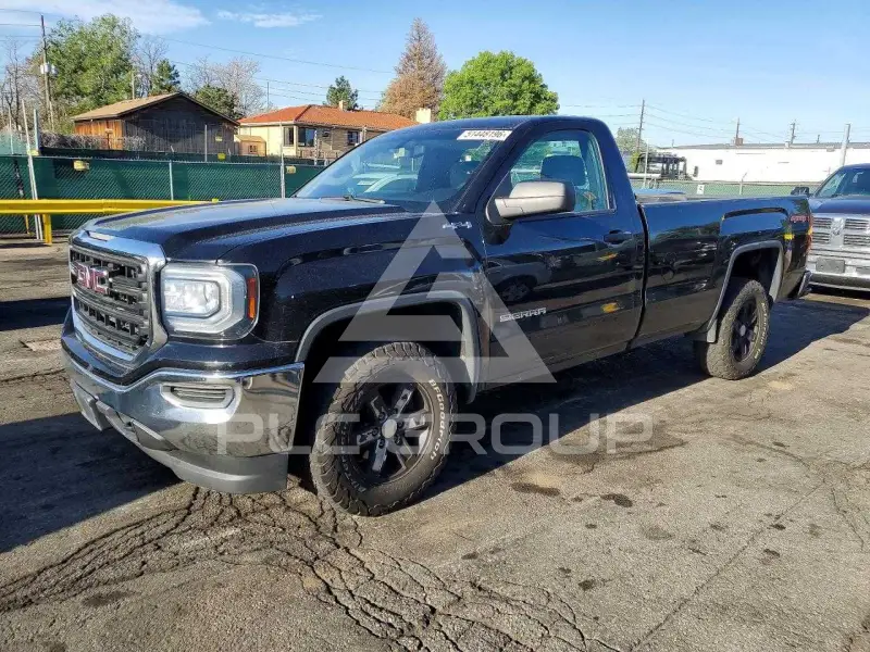 2018 GMC Sierra photo