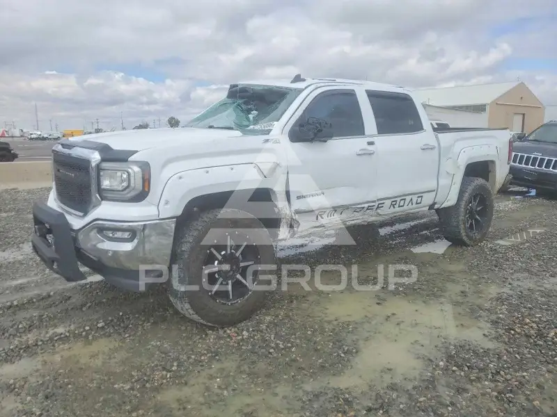 2018 GMC Sierra photo